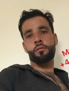 English men looking for love